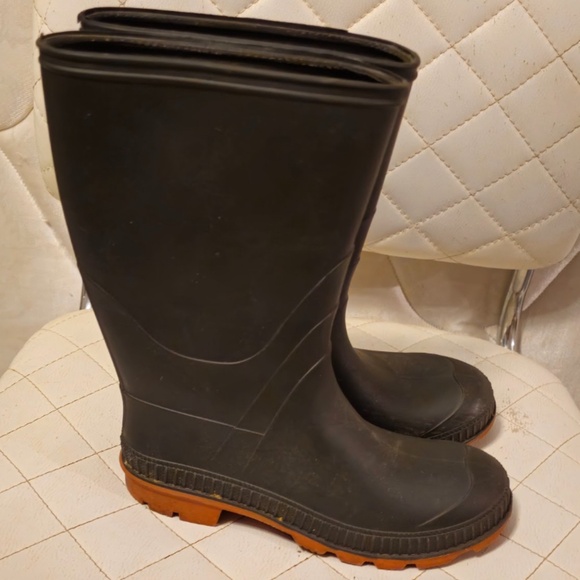 Rain Boots Kids - Picture 1 of 3